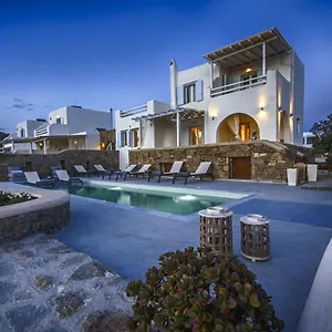 Villa Paradisia, Tourlos
